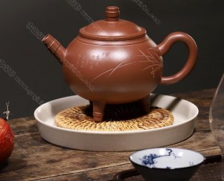 三足鼎立 三足鼎立