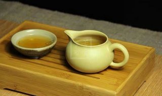 《公道杯》宜興紫砂壺手工段泥公道杯泡茶壺茶具 《公道杯》宜興紫砂壺手工段泥公道杯泡茶壺茶具